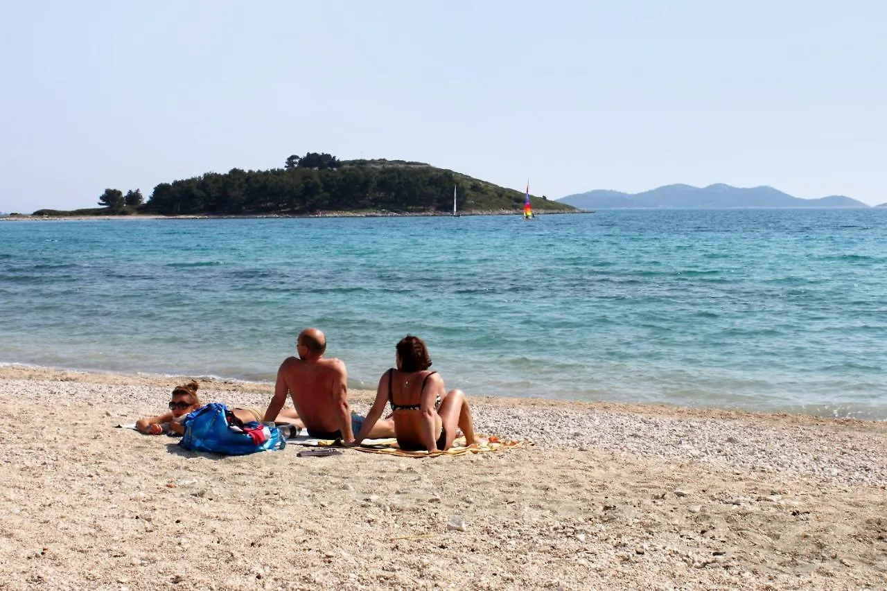 בית הארחה Apartments And Rooms By The Sea Pakostane, Biograd - 18426 קרואטיה