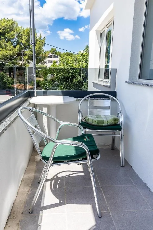 Apartments And Rooms By The Sea Pakostane, Biograd - 18426 פאקוסטאן
