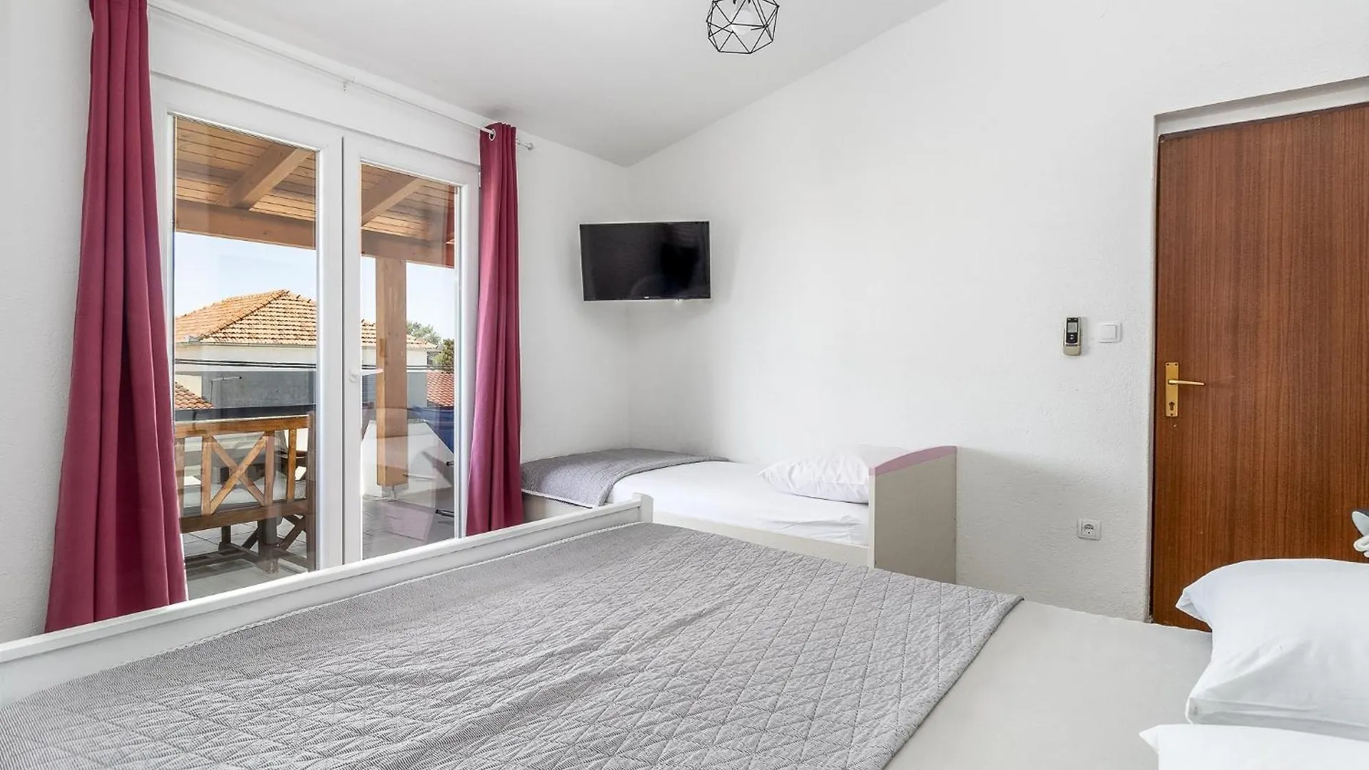 Apartments And Rooms By The Sea Pakostane, Biograd - 18426